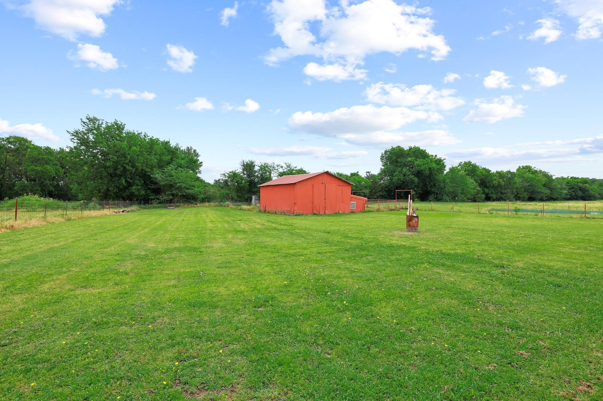 323 County Road 3804 Wolfe City TX 75496