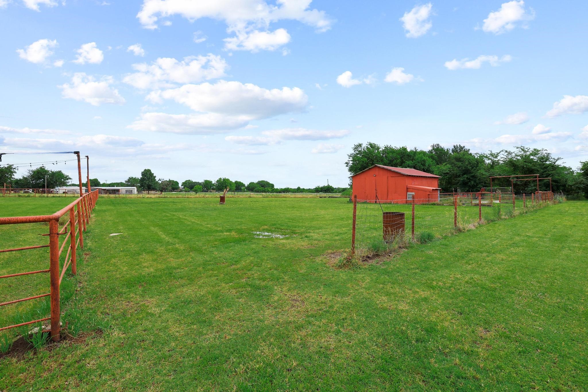 323 County Road 3804 Wolfe City TX 75496