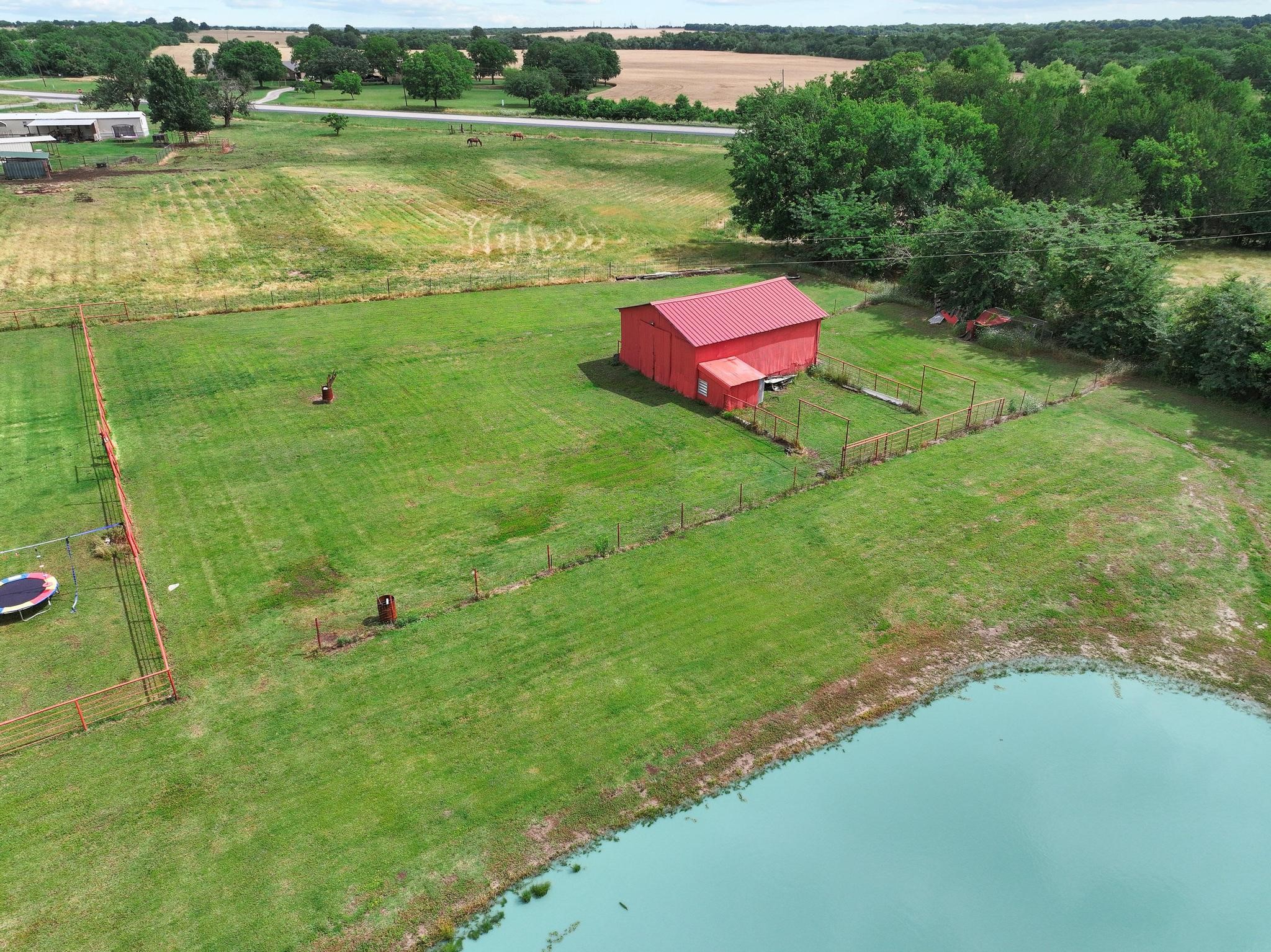 323 County Road 3804 Wolfe City TX 75496