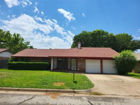 2706 Capistrano Court S Arlington TX 76015