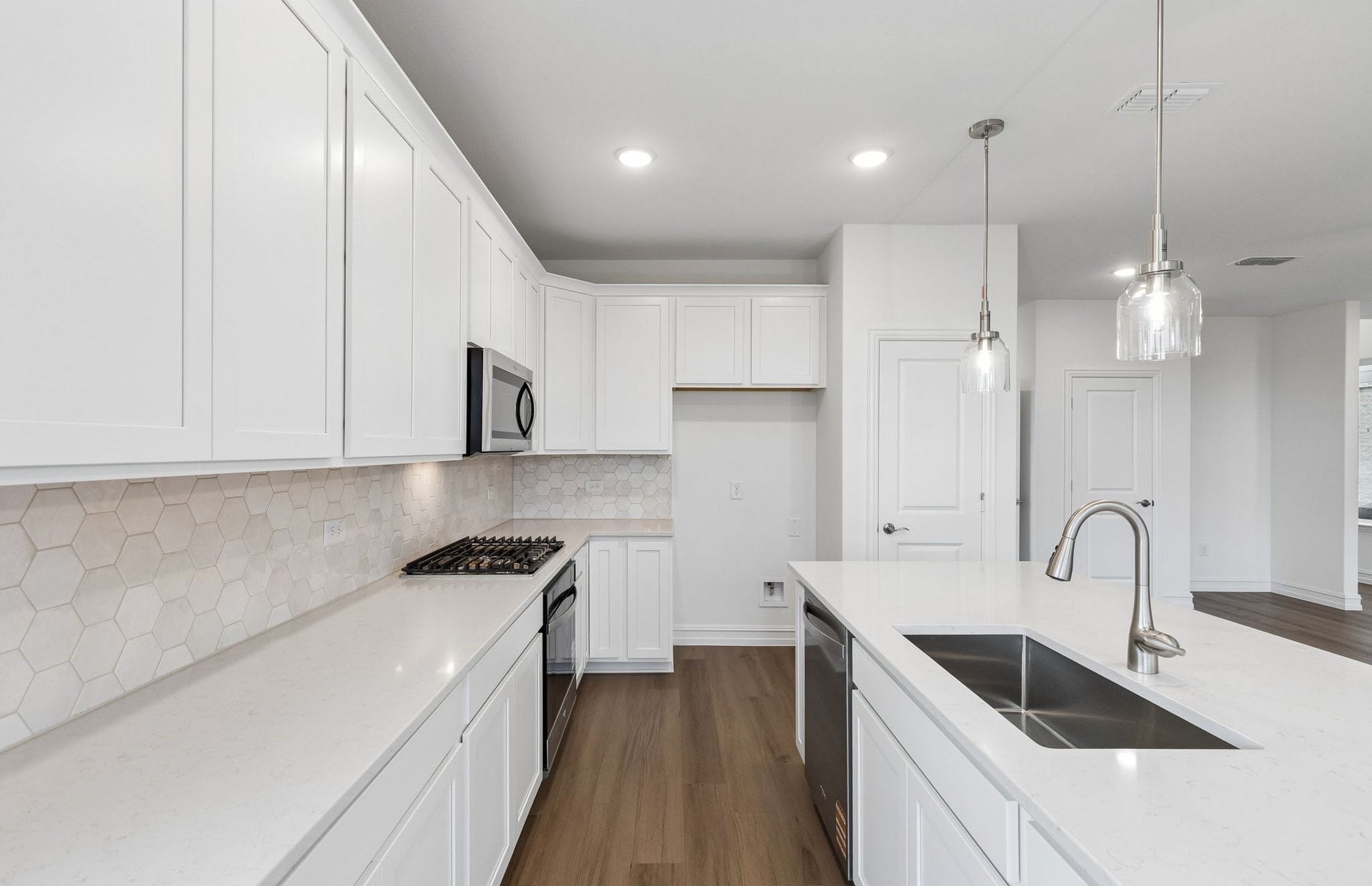 1009 Hammy Lane Aubrey TX 76227