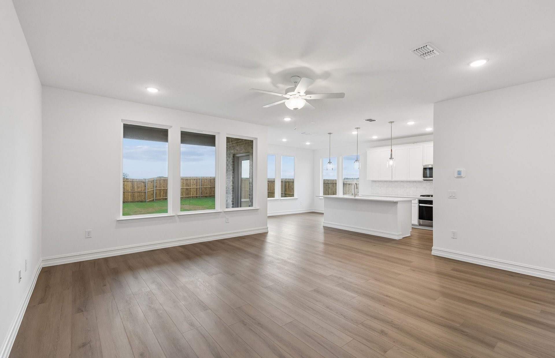 1009 Hammy Lane Aubrey TX 76227