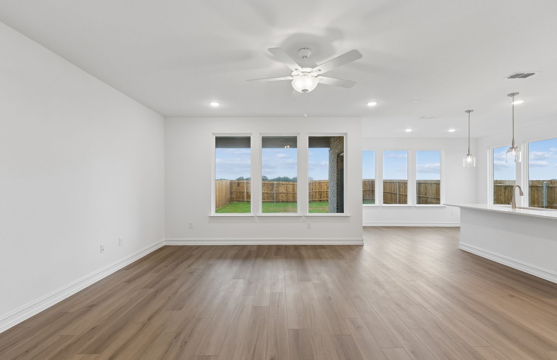1009 Hammy Lane Aubrey TX 76227