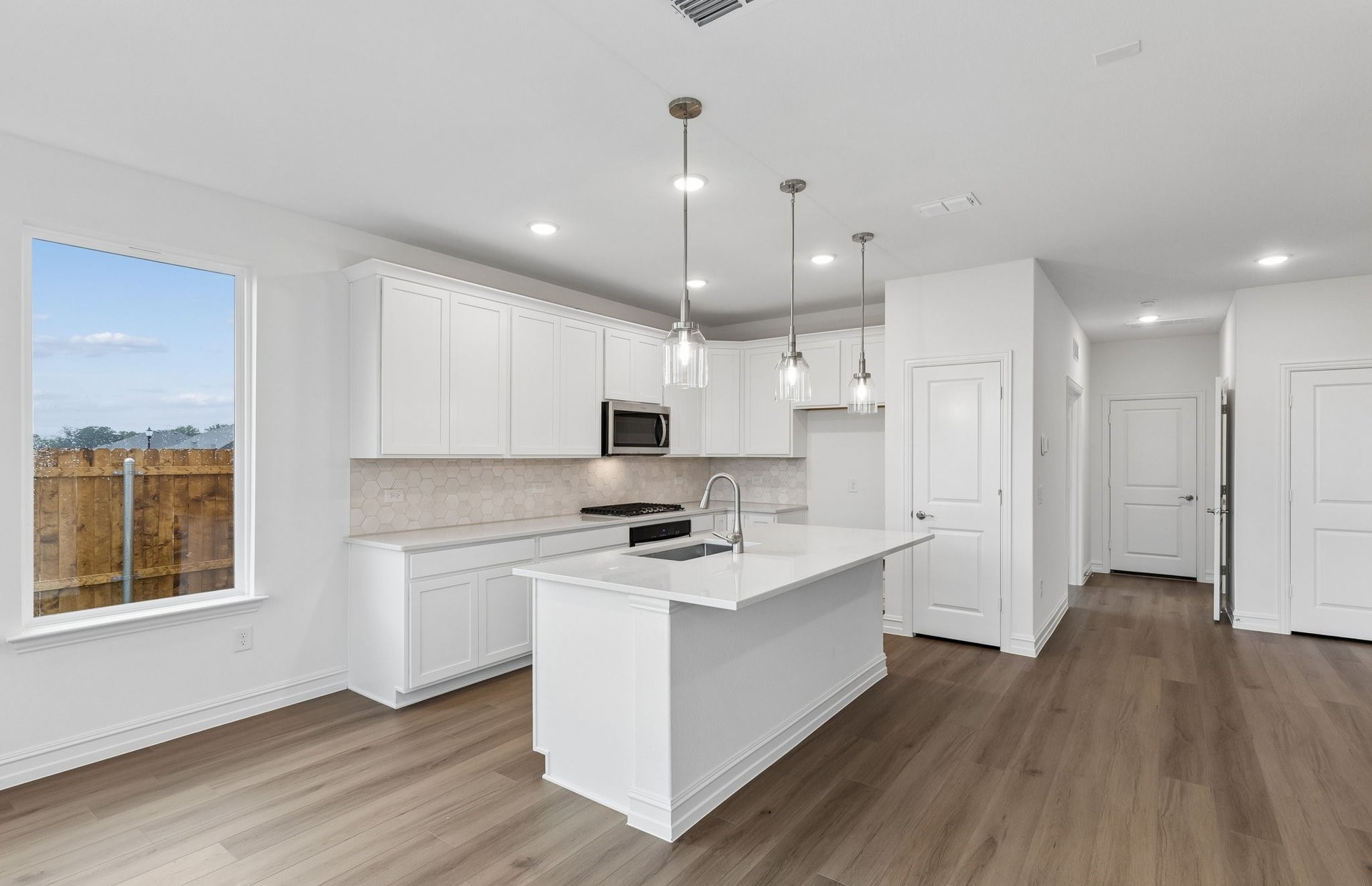 1009 Hammy Lane Aubrey TX 76227