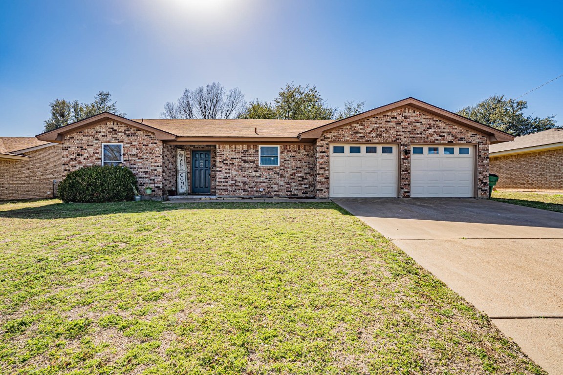 198 Brentwood Street Stephenville TX 76401