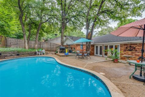 1605 Brunson Court Arlington TX 76012