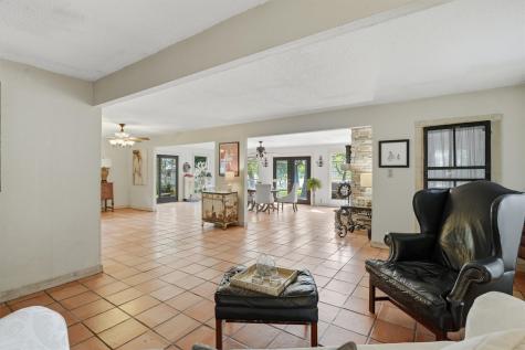 5106 Gibson Court Granbury TX 76049