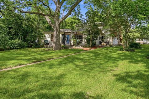 5106 Gibson Court Granbury TX 76049