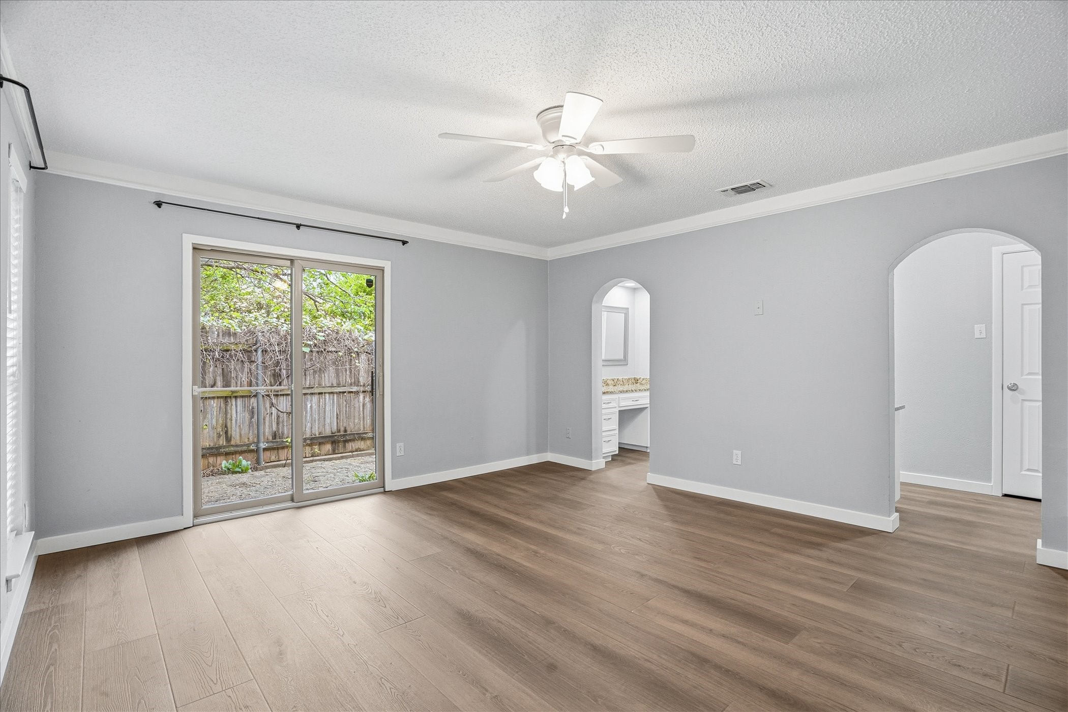 6408 Welch Avenue Fort Worth TX 76133