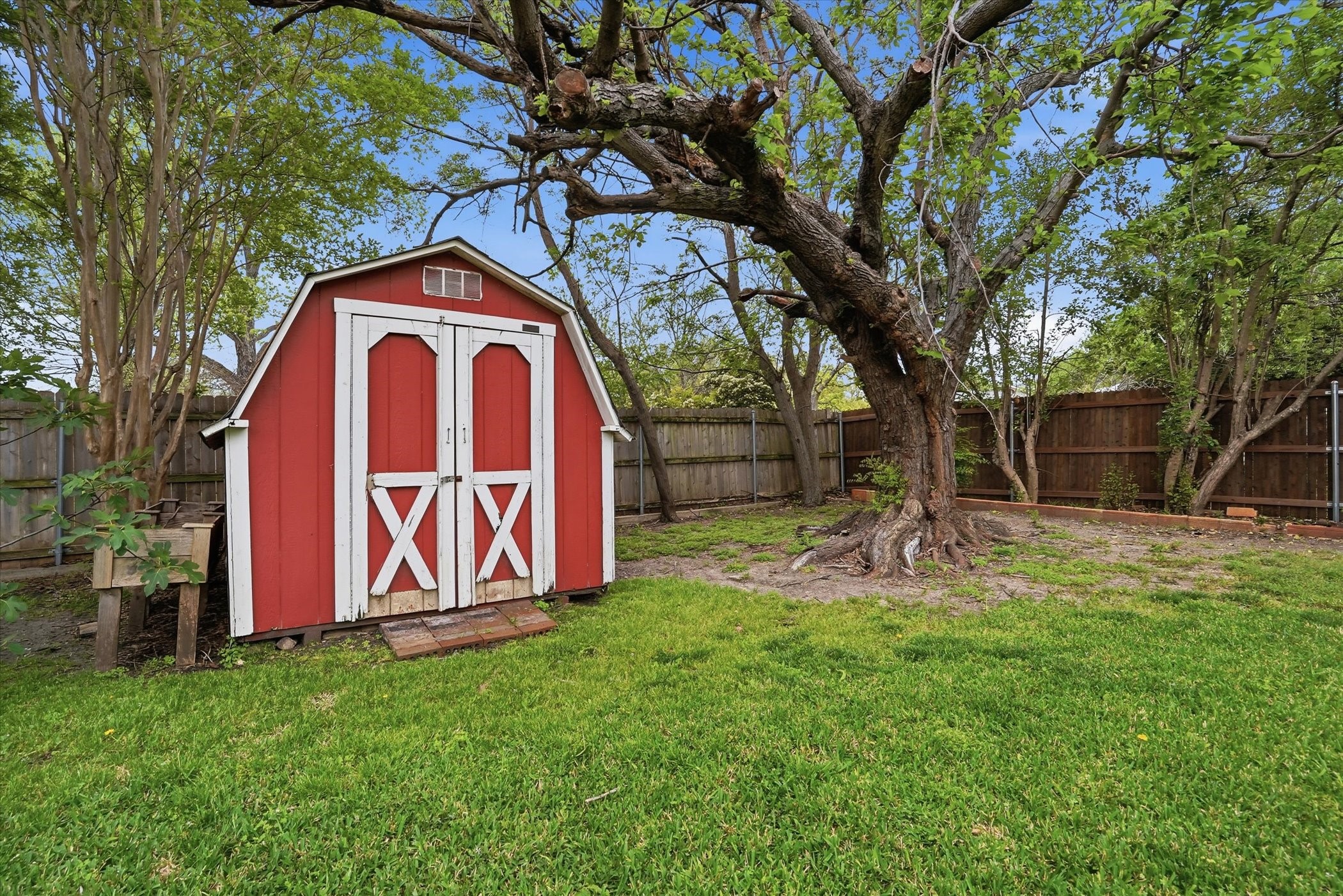 6408 Welch Avenue Fort Worth TX 76133
