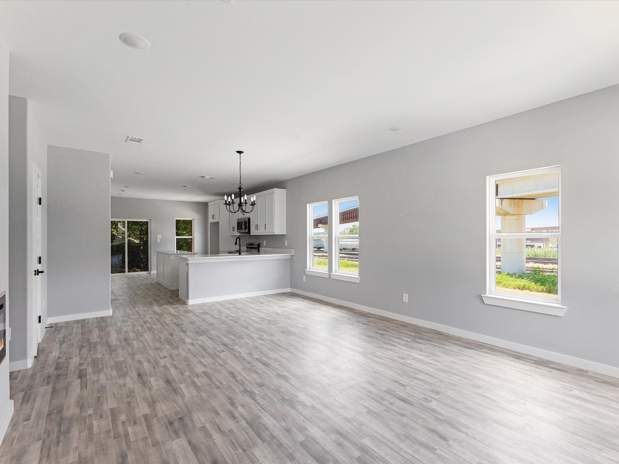 1609 E Bluff Street Fort Worth TX 76102
