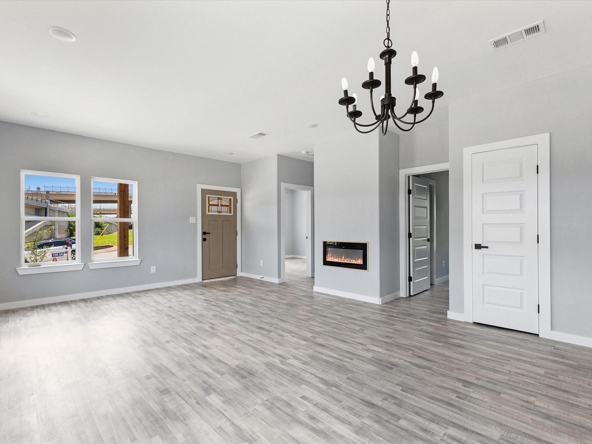1609 E Bluff Street Fort Worth TX 76102