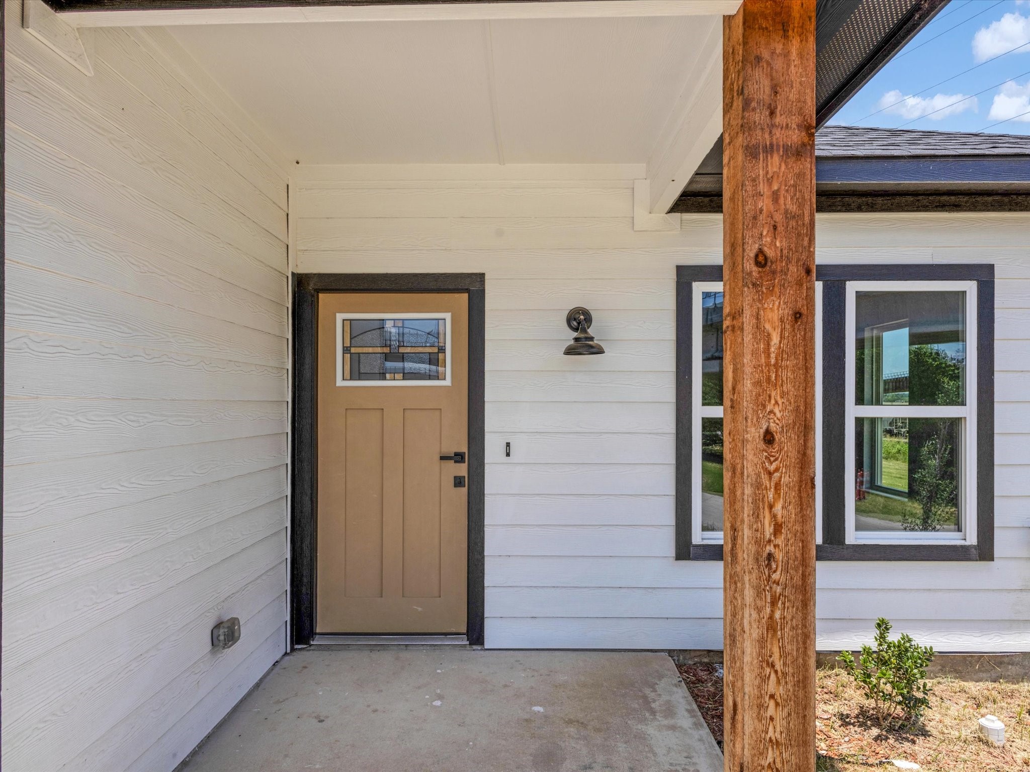 1609 E Bluff Street Fort Worth TX 76102