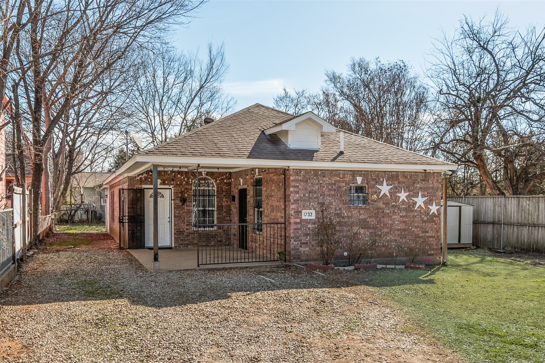 1732 Murdock Dallas TX 75217