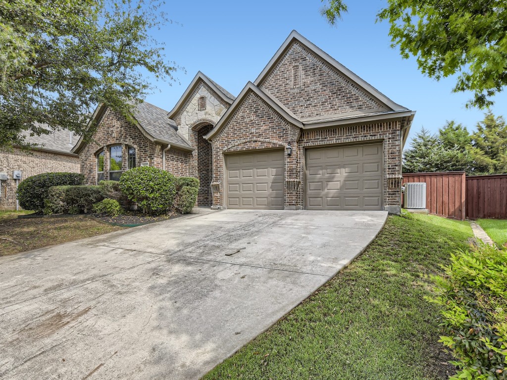 2557 Flowing Springs Drive Fort Worth TX 76177