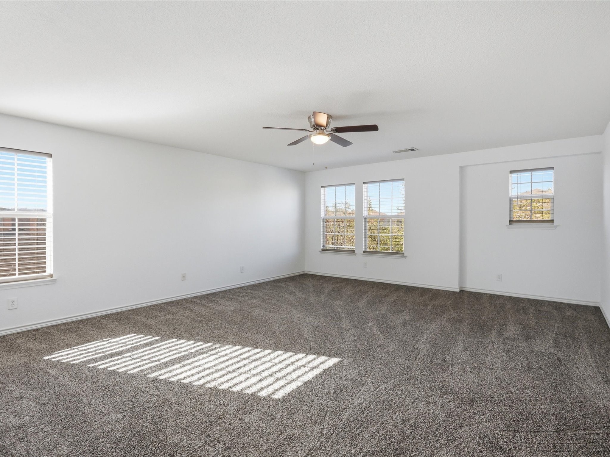 2459 Silverado Trail Grand Prairie TX 75052