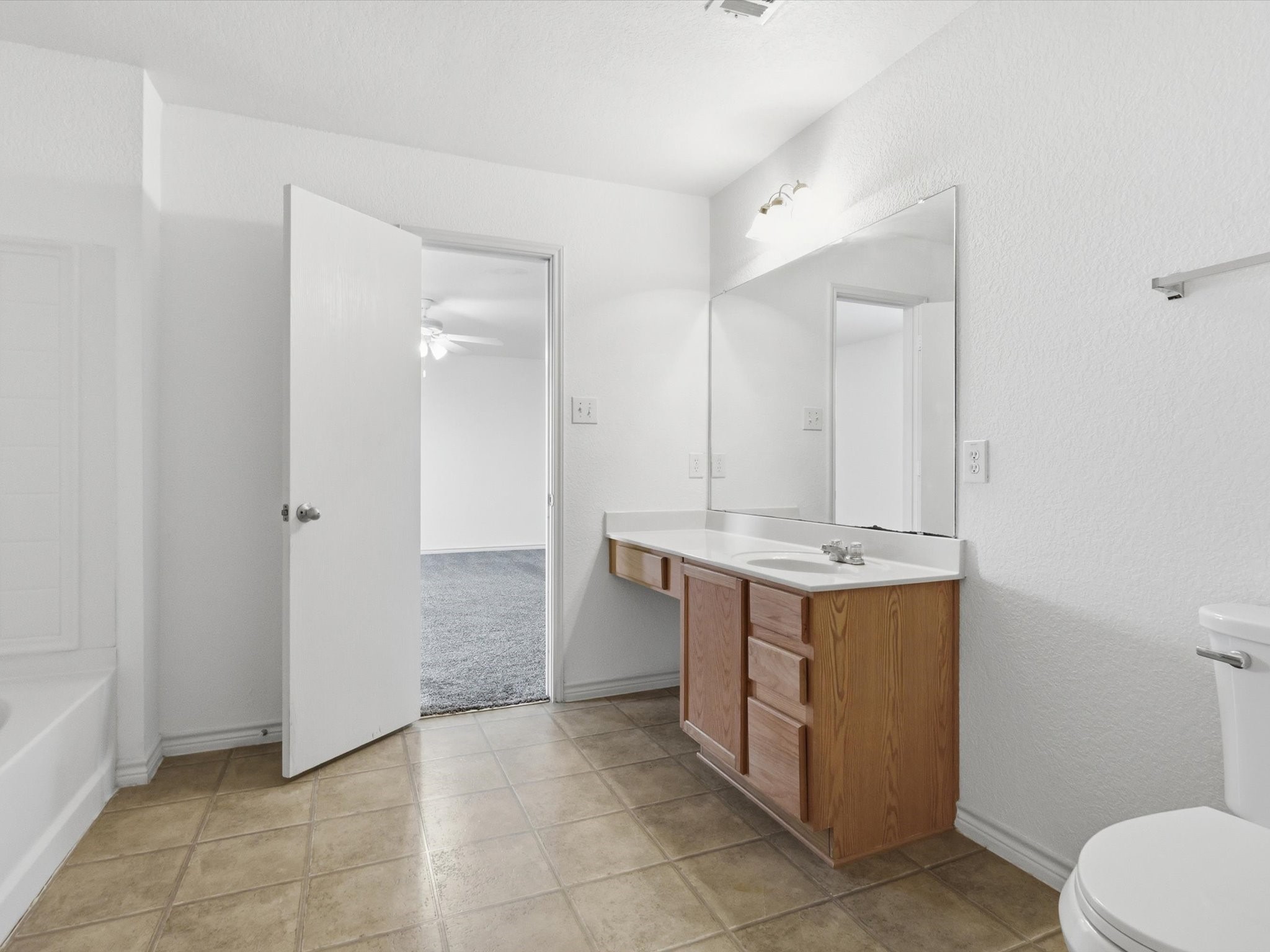 2459 Silverado Trail Grand Prairie TX 75052