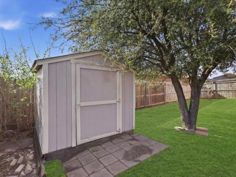 2459 Silverado Trail Grand Prairie TX 75052