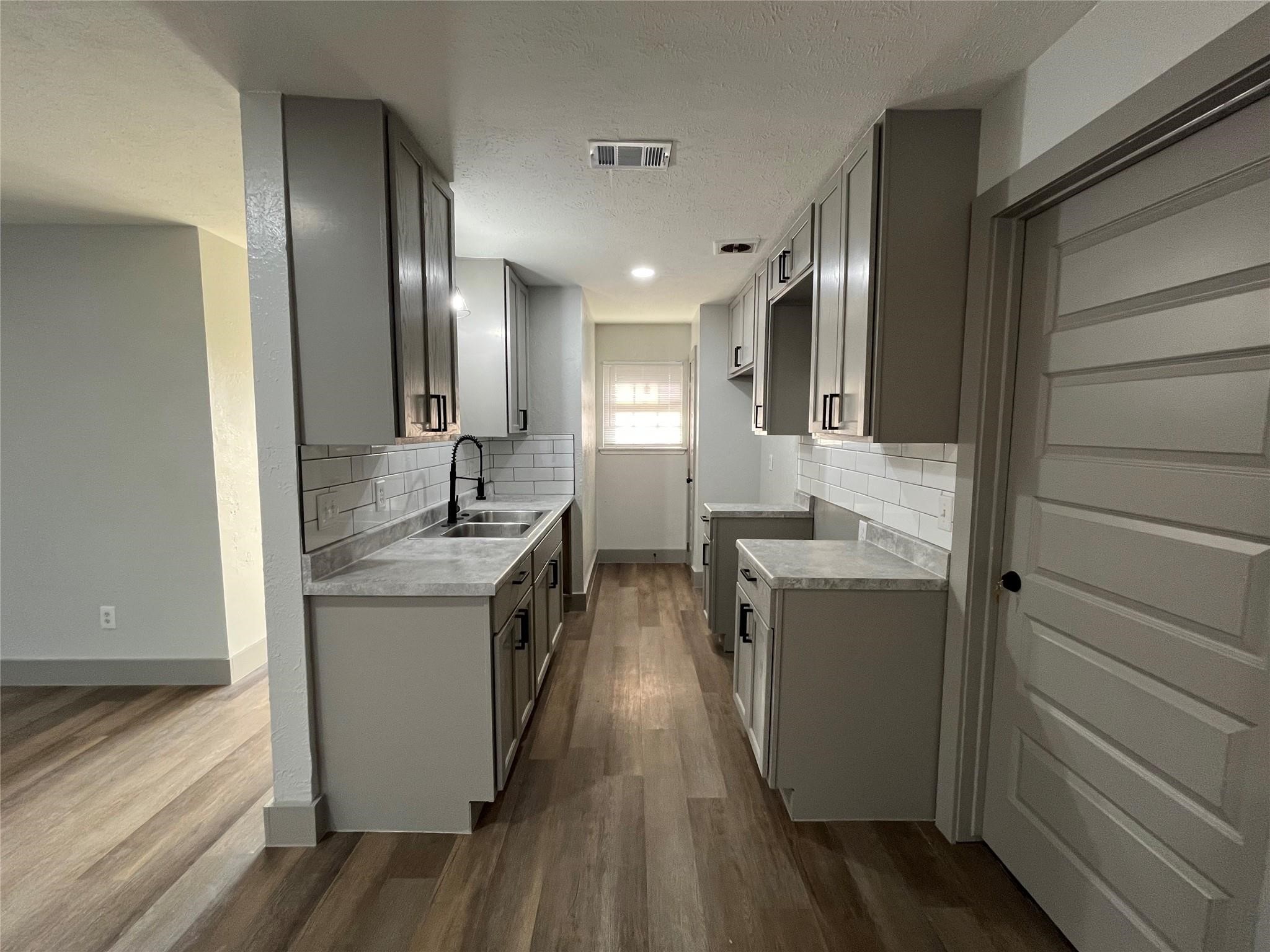 3982 Granite Hill Drive Dallas TX 75241