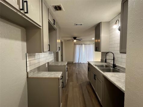 3982 Granite Hill Drive Dallas TX 75241