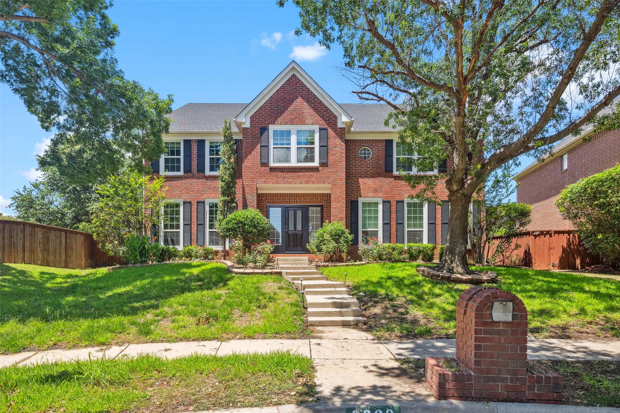 2229 Yaupon Drive Irving TX 75063