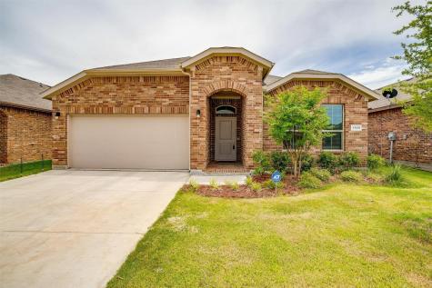1120 Nicole Way Burleson TX 76028