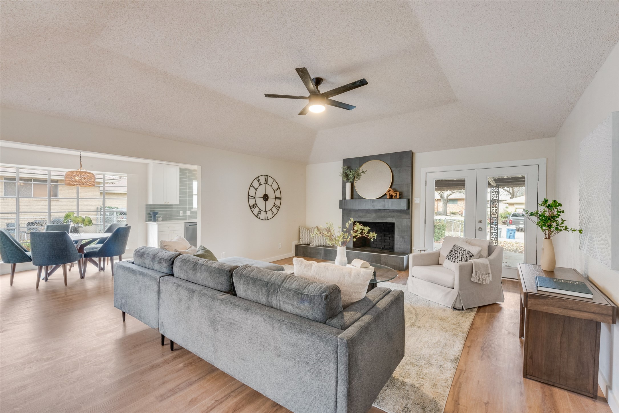 2122 Trinidad Drive Dallas TX 75232