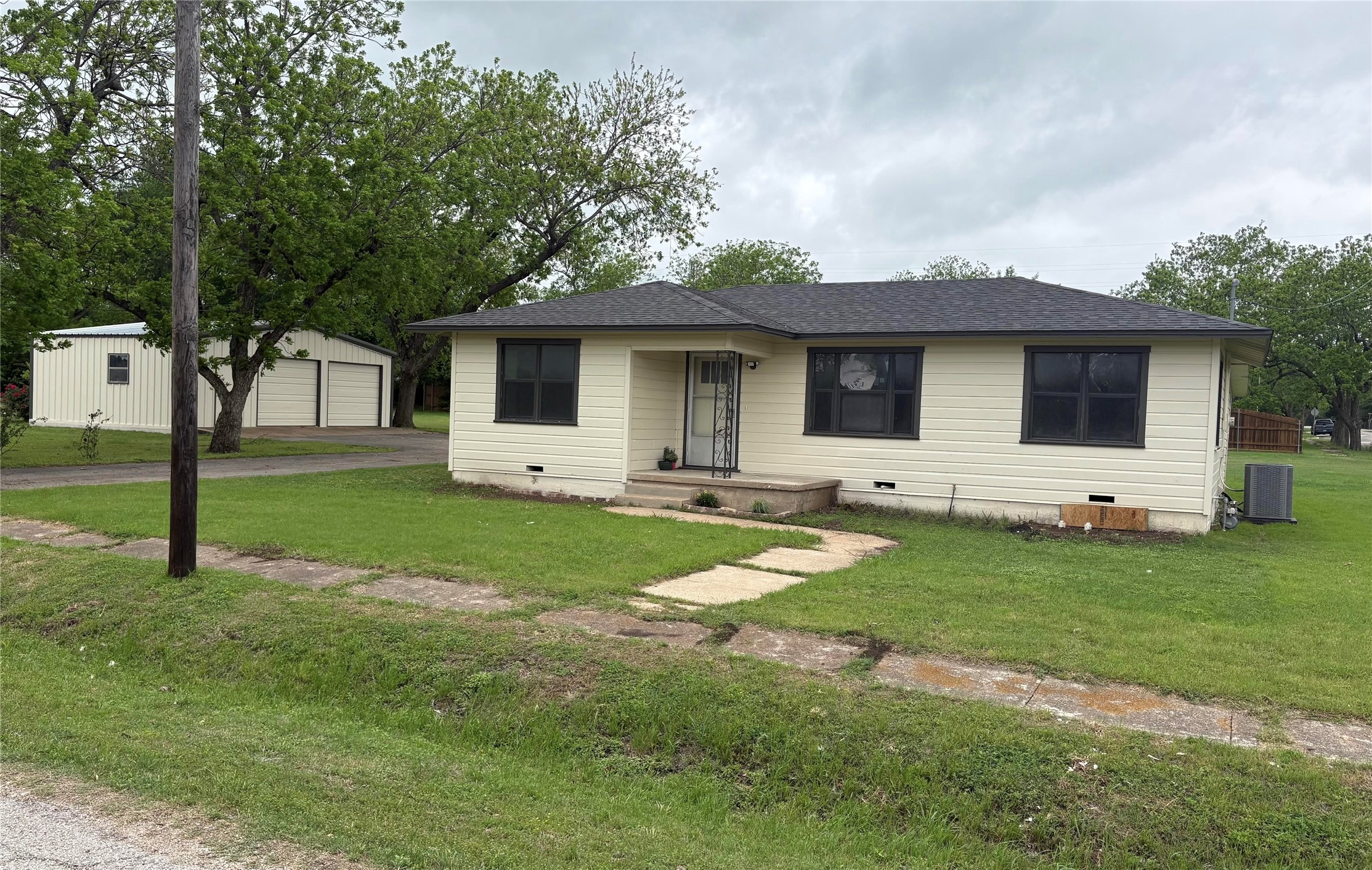413 N Washington Street West TX 76691