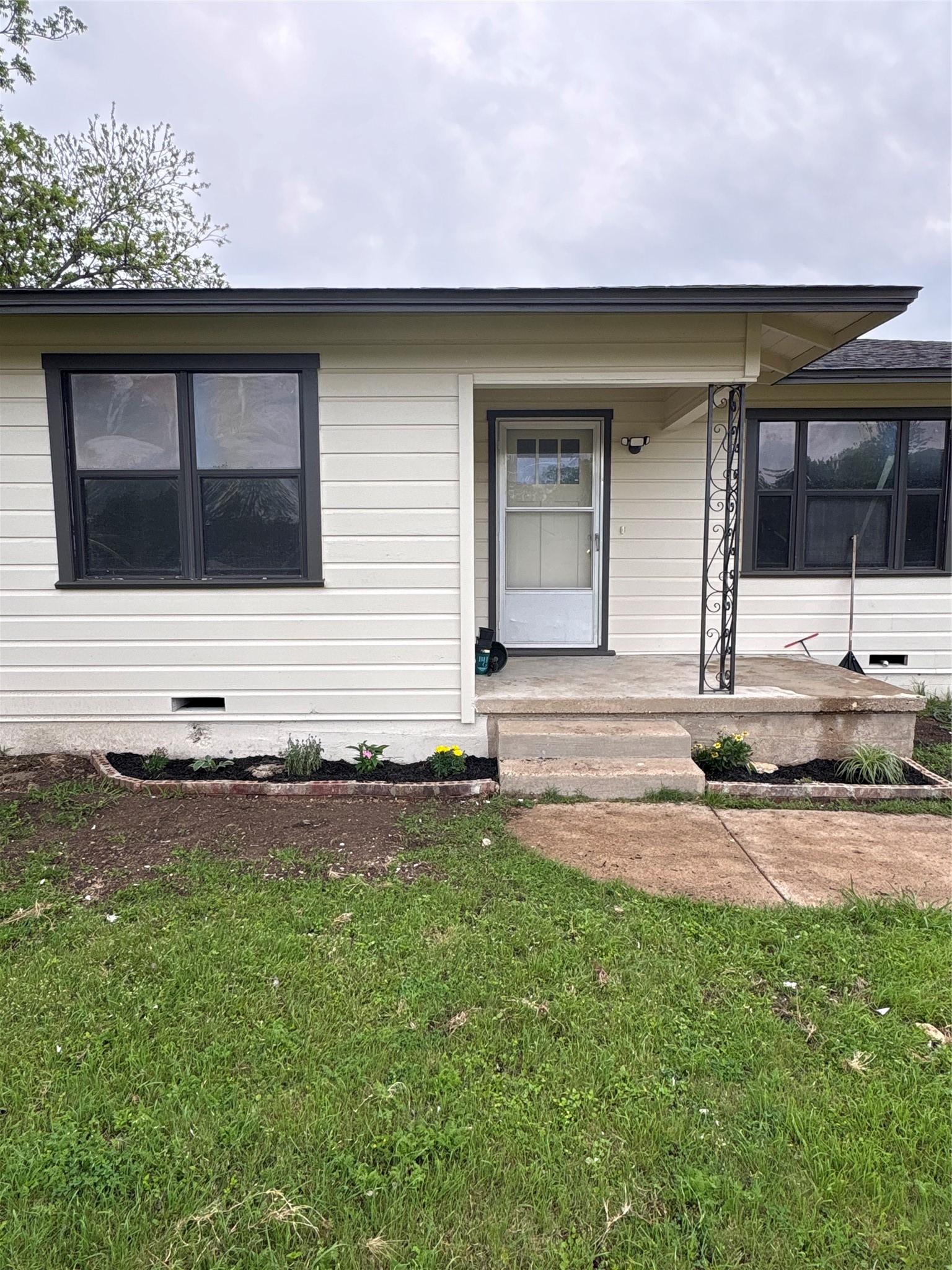 413 N Washington Street West TX 76691