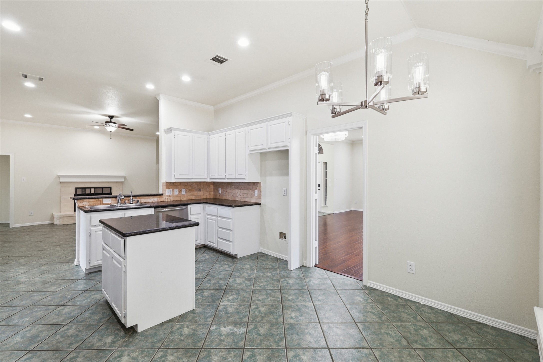 2636 Pine Springs Drive Plano TX 75093