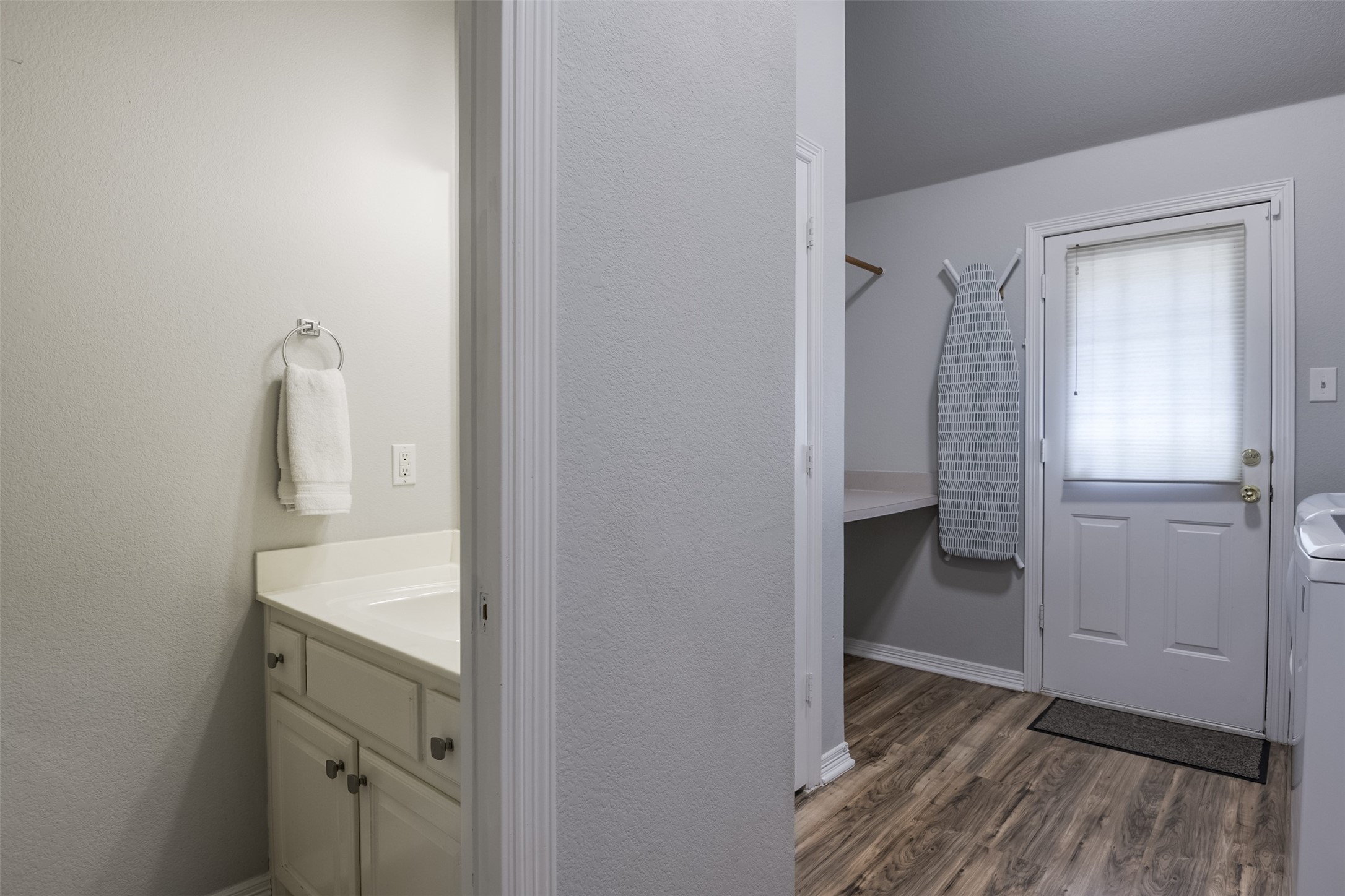 1303 Lariat Circle Oak Leaf TX 75154