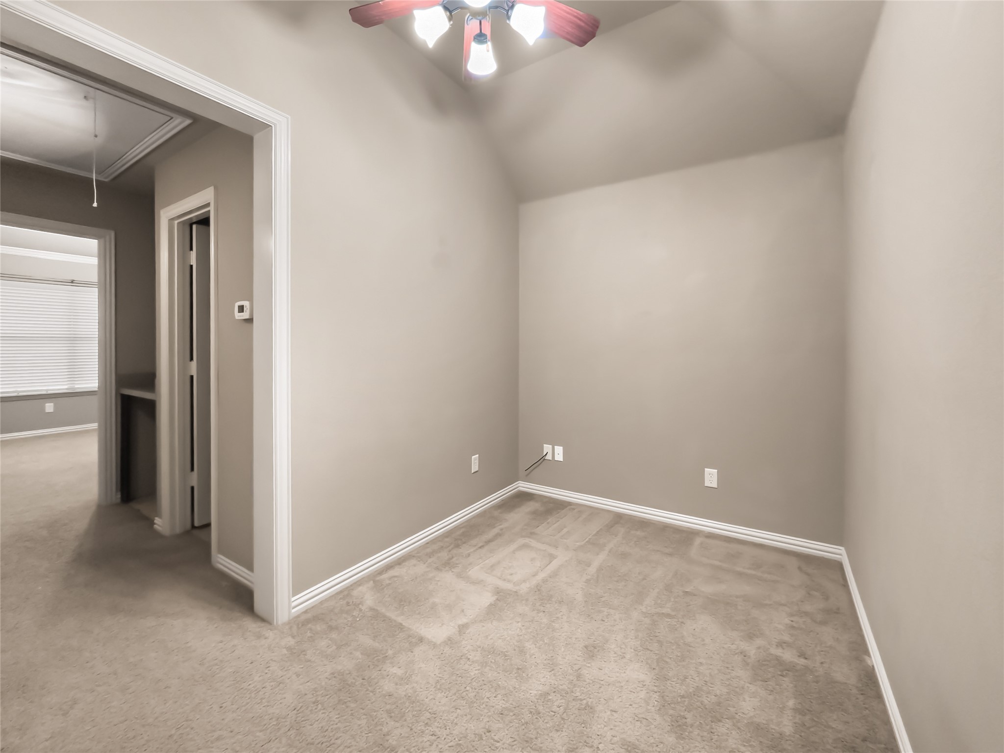 5801 Mira Lago Lane Arlington TX 76017