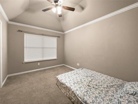 5801 Mira Lago Lane Arlington TX 76017