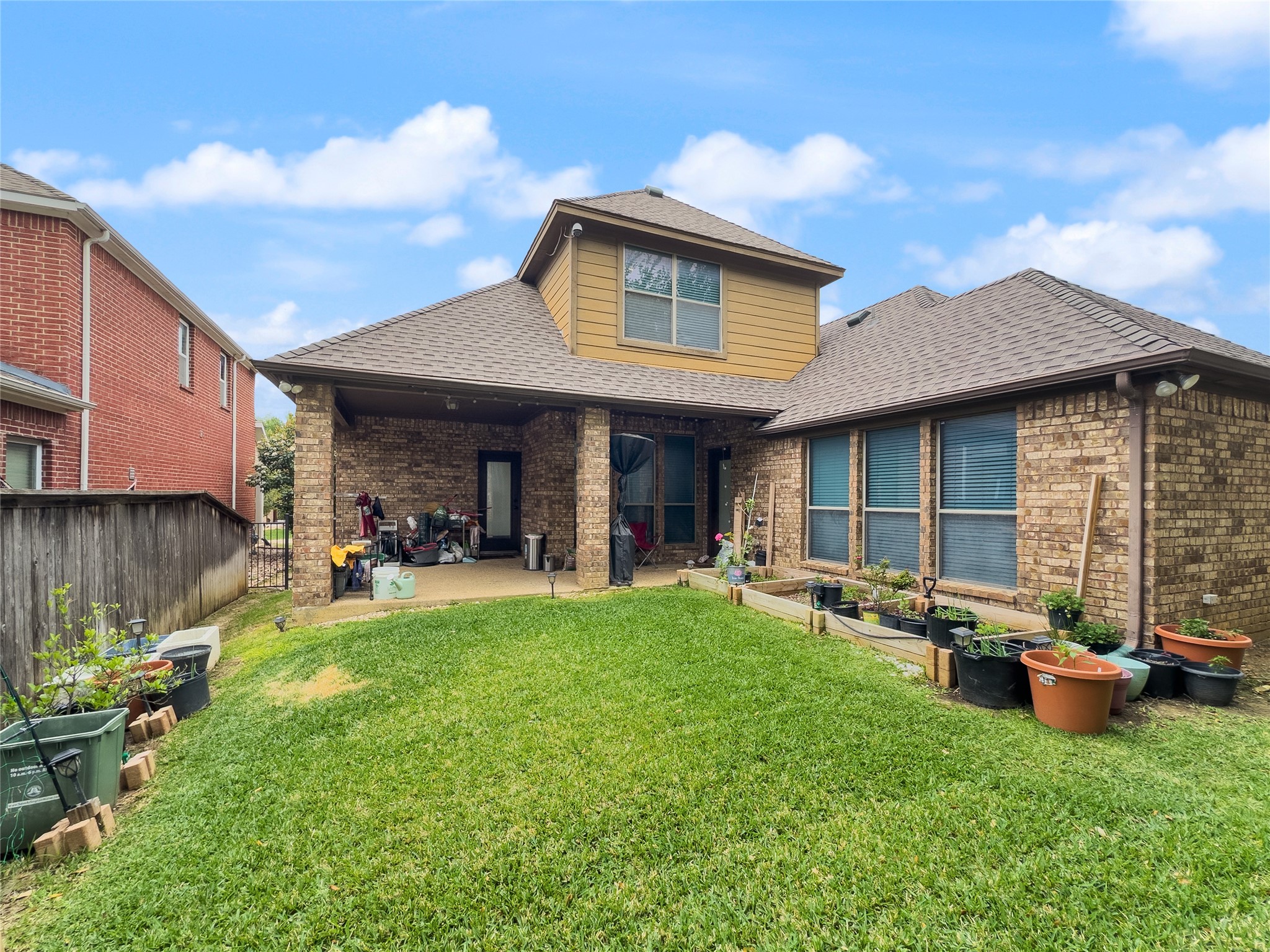 5801 Mira Lago Lane Arlington TX 76017