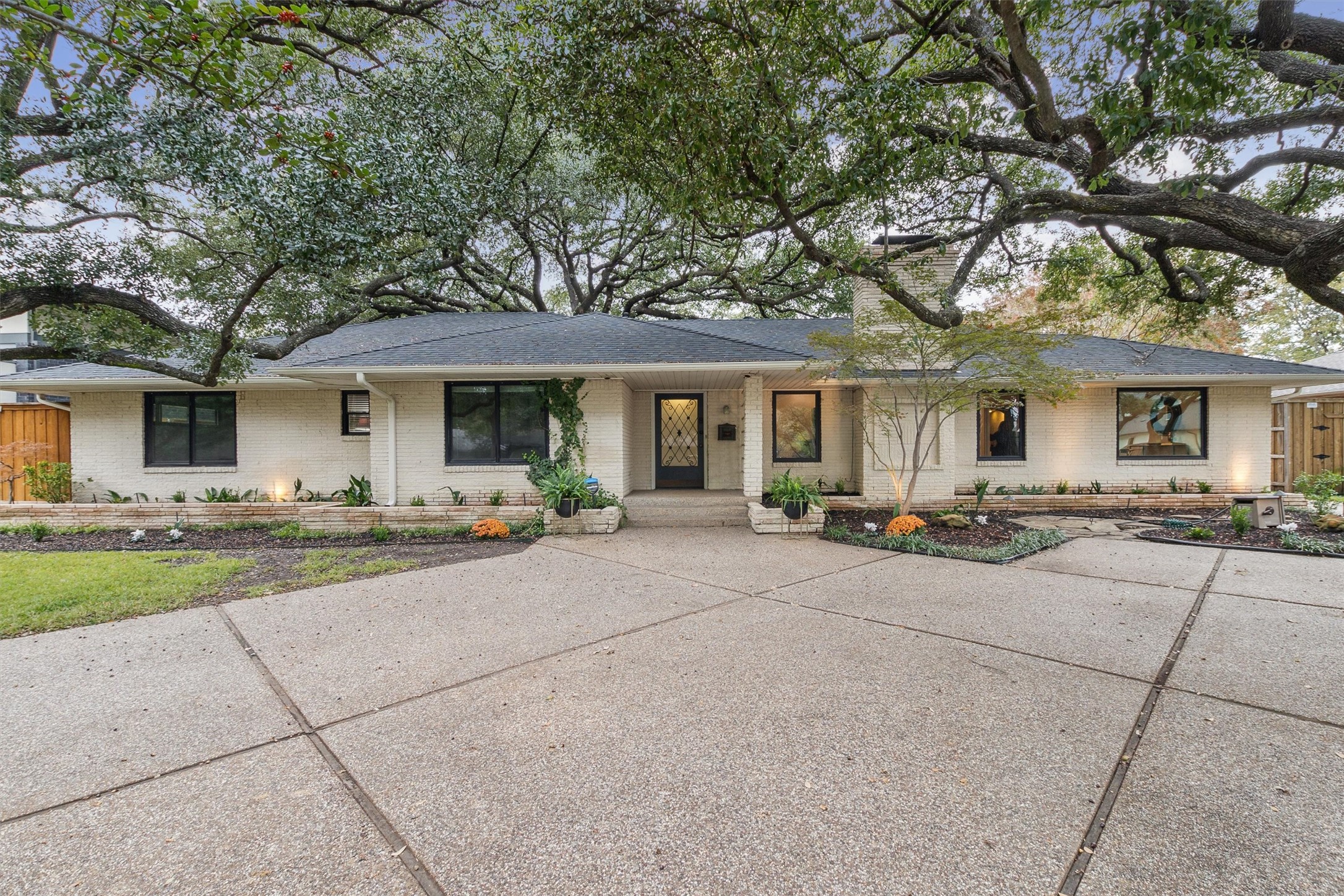 11327 Crest Brook Drive Dallas TX 75230