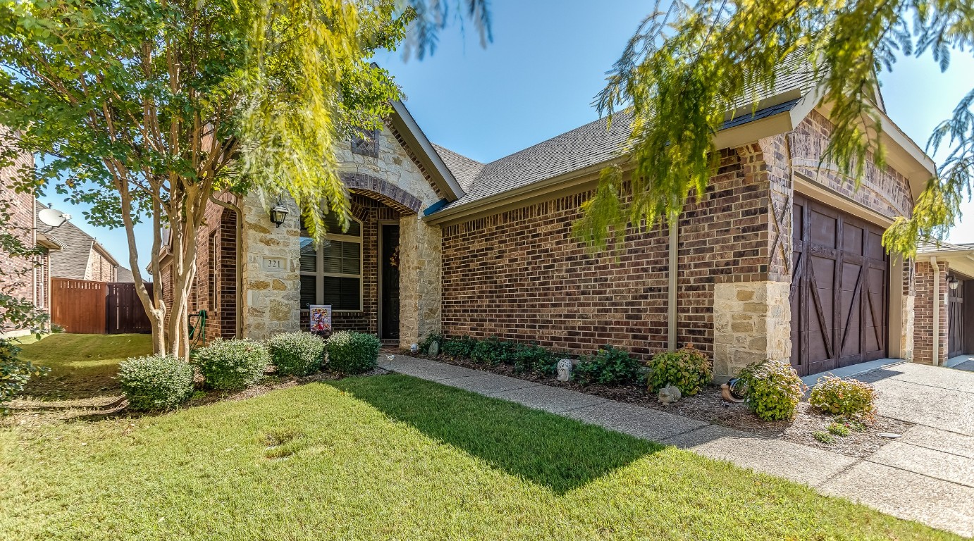 321 Eastland Drive Lewisville TX 75056