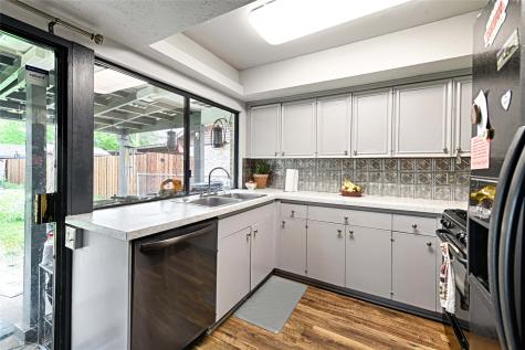 1853 Tompkins Drive Grand Prairie TX 75051