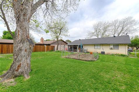 1853 Tompkins Drive Grand Prairie TX 75051