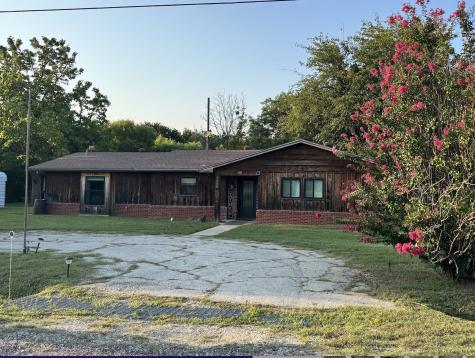 344 Oak Street Nocona TX 76255