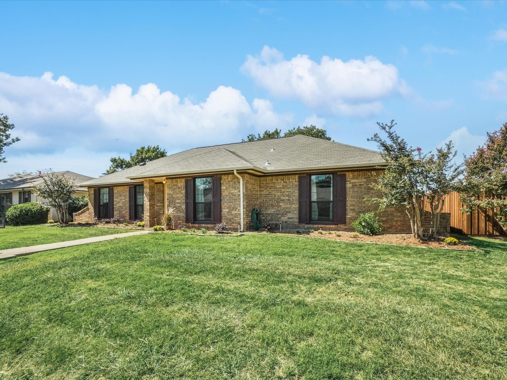 1888 Hillcrest Drive Lewisville TX 75077