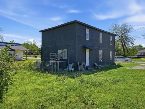 1821 Johnson Street Greenville TX 75401