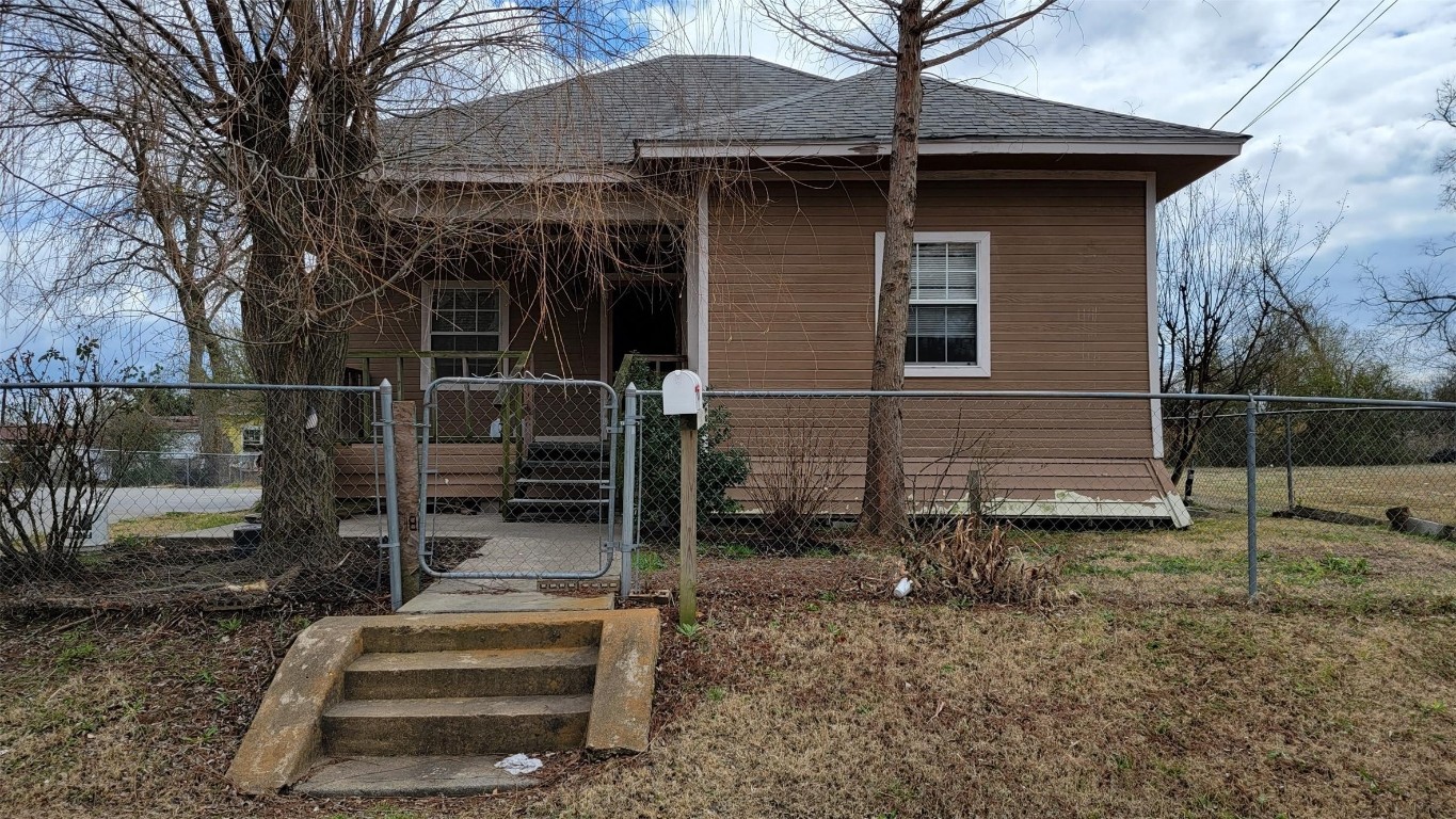 2107 Bourland Street Greenville TX 75401