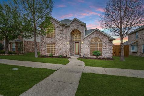 2122 Trickling Creek Drive Garland TX 75041