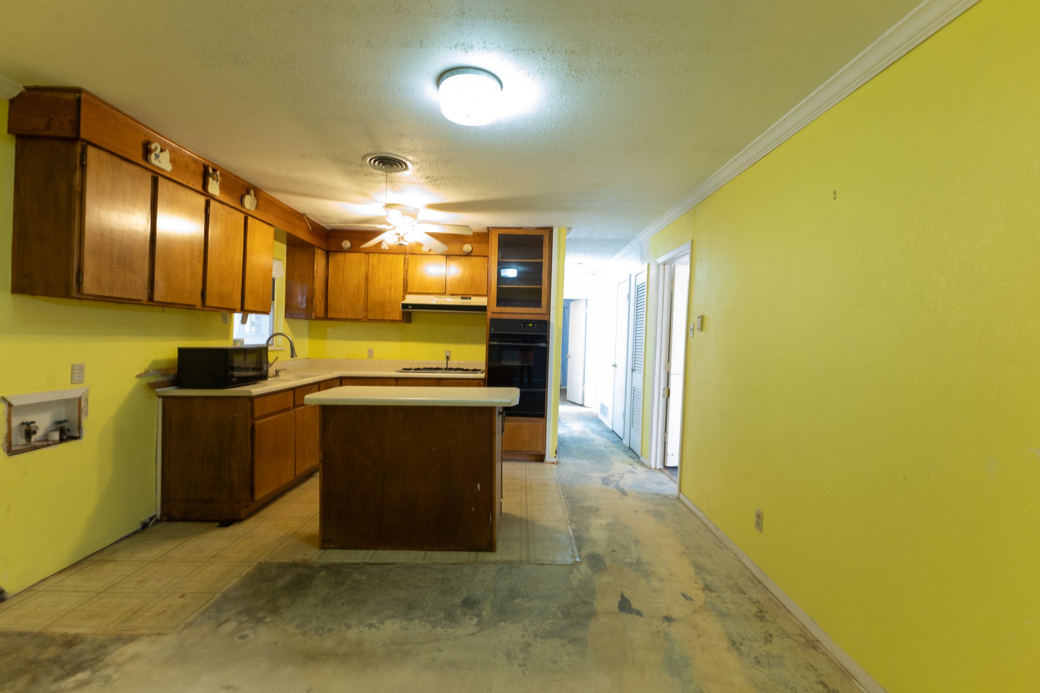 1103 Fifth Avenue Coleman TX 76834