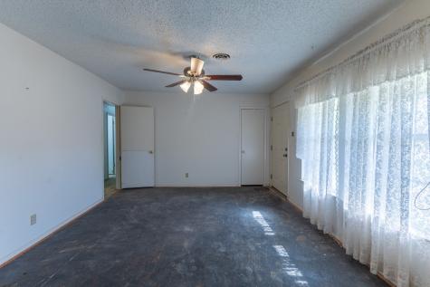 1103 Fifth Avenue Coleman TX 76834