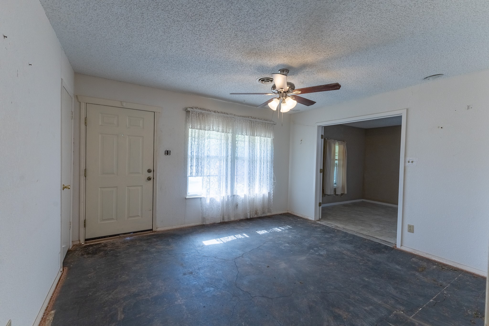 1103 Fifth Avenue Coleman TX 76834