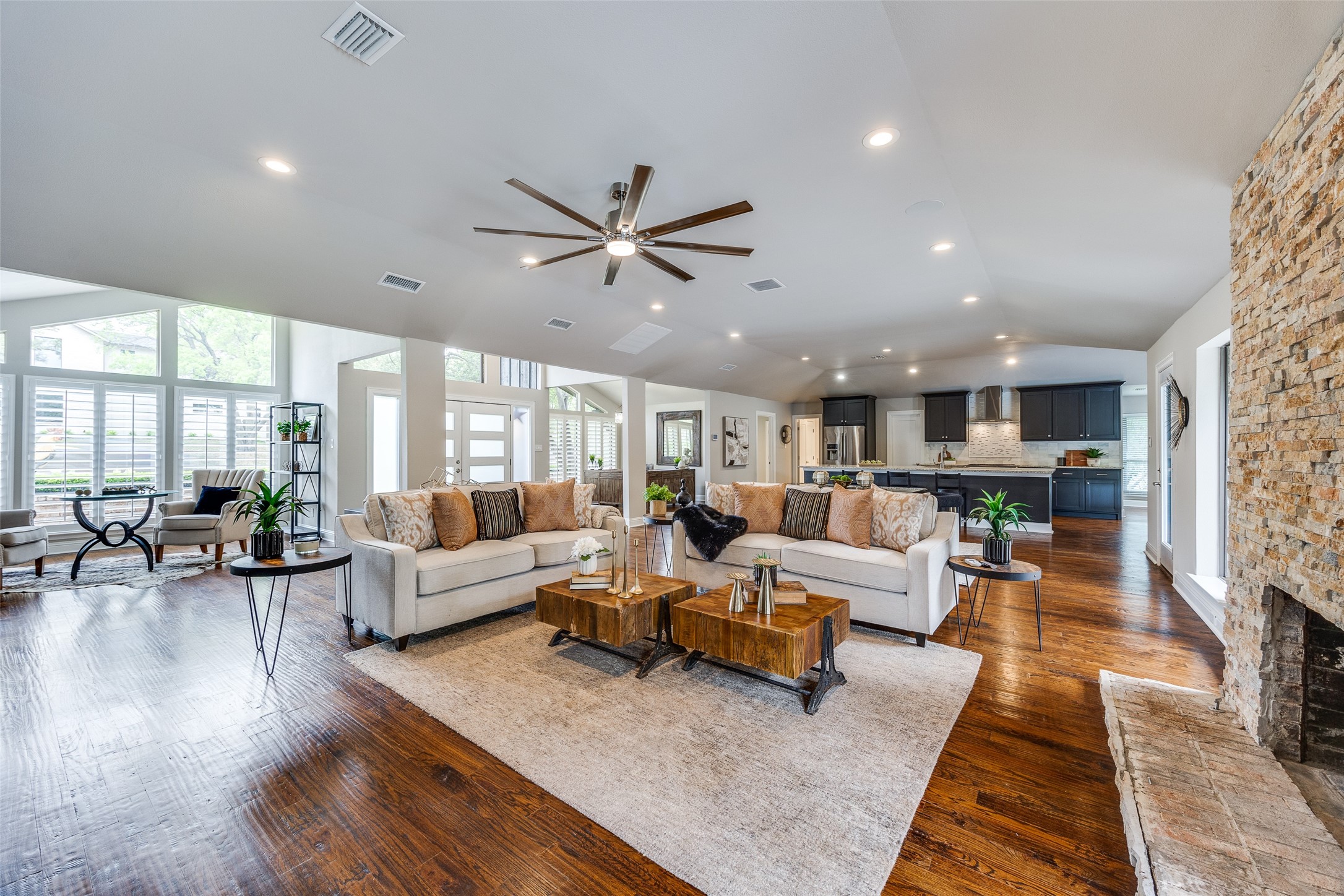 4207 Allencrest Lane Dallas TX 75244