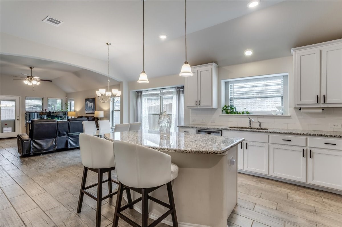 121 Rosemary Drive Azle TX 76020