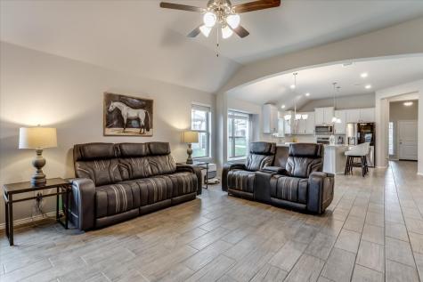 121 Rosemary Drive Azle TX 76020