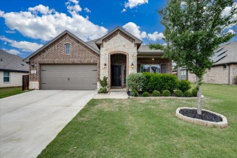 121 Rosemary Drive Azle TX 76020